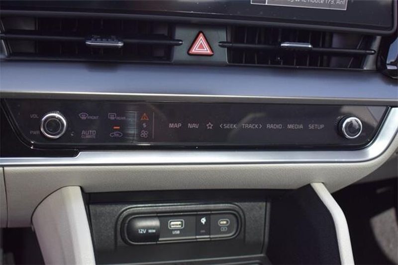 2025 Kia Sportage EXImage 29