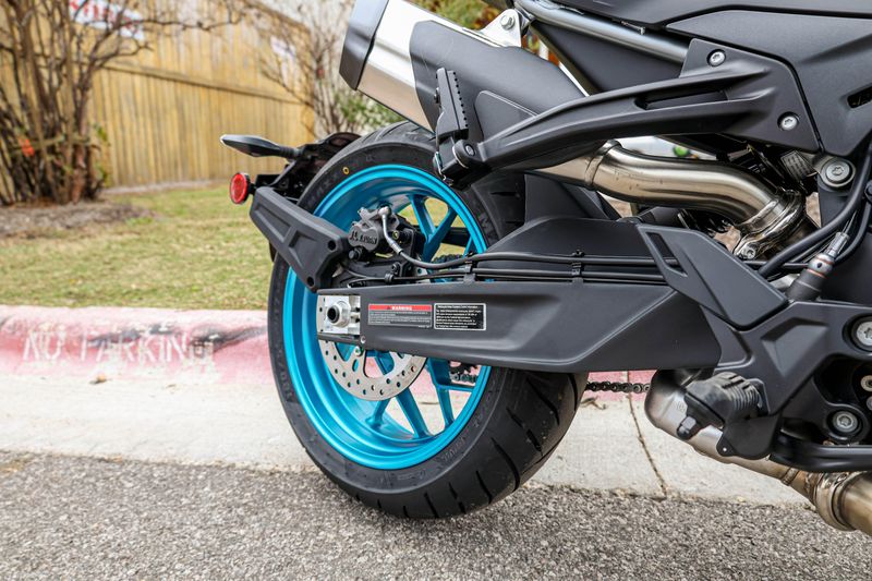 NEW 2026 CFMOTO 800NK Image 12
