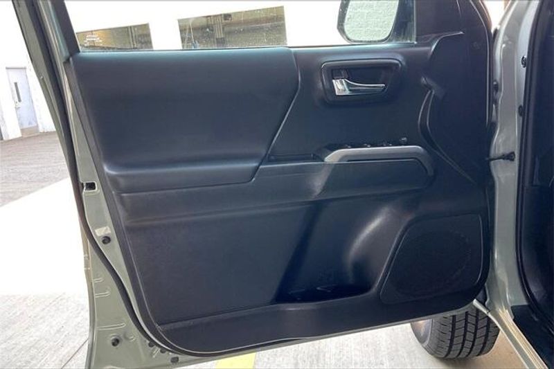 Used 2023 Toyota Tacoma TRD Off-RoadImage 22