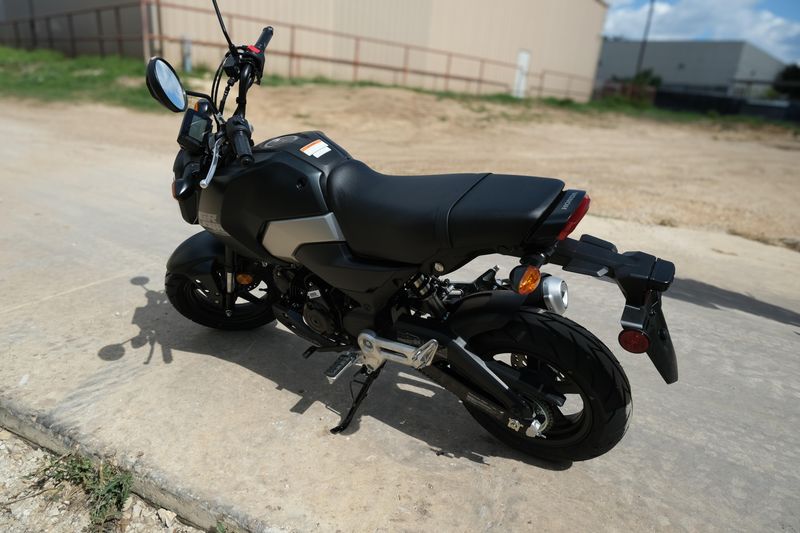 2025 Honda GROM SP MATTE BLACK METALLICImage 10