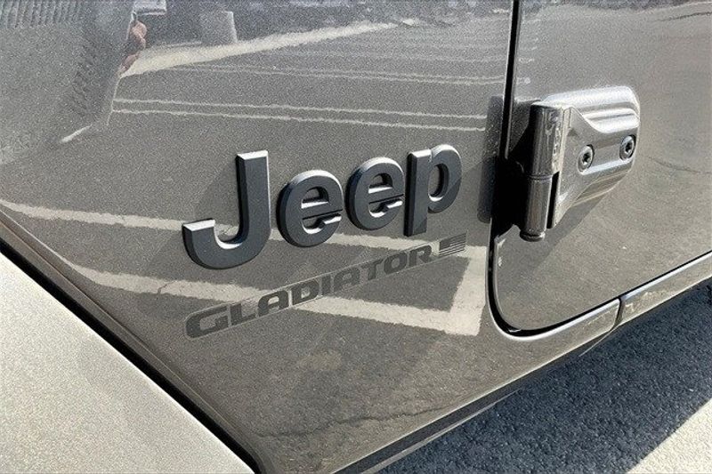 2024 Jeep Gladiator Sport 4x4Image 13