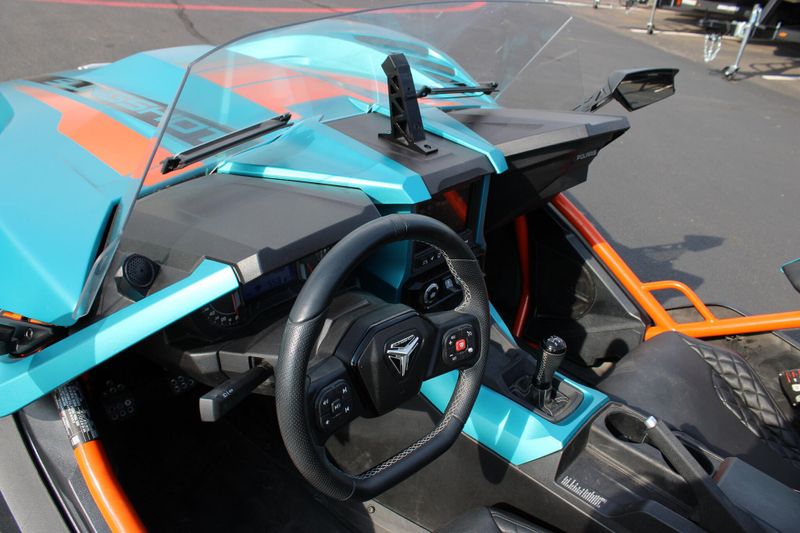 Used 2023 Polaris SLINGSHOT R MANUAL Image 32