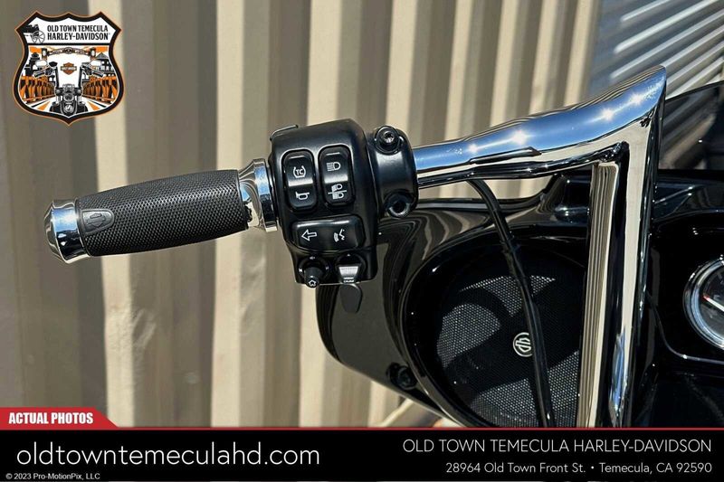 2022 Harley-Davidson Street Glide in a Black exterior color. BMW Motorcycles of Temecula – Southern California (951) 506-6903 bmwmotorcyclesoftemecula.com 