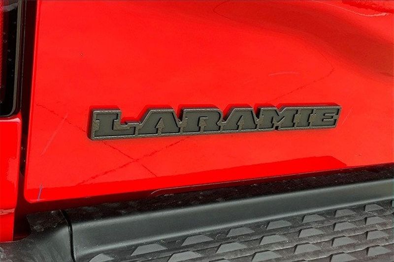 2024 RAM 3500 Laramie Crew Cab 4x4 8