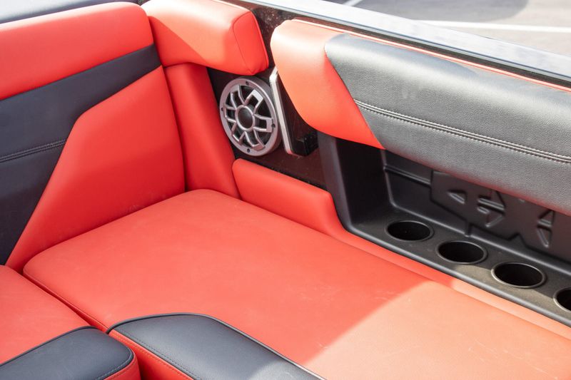 2023 AXIS A24Image 35