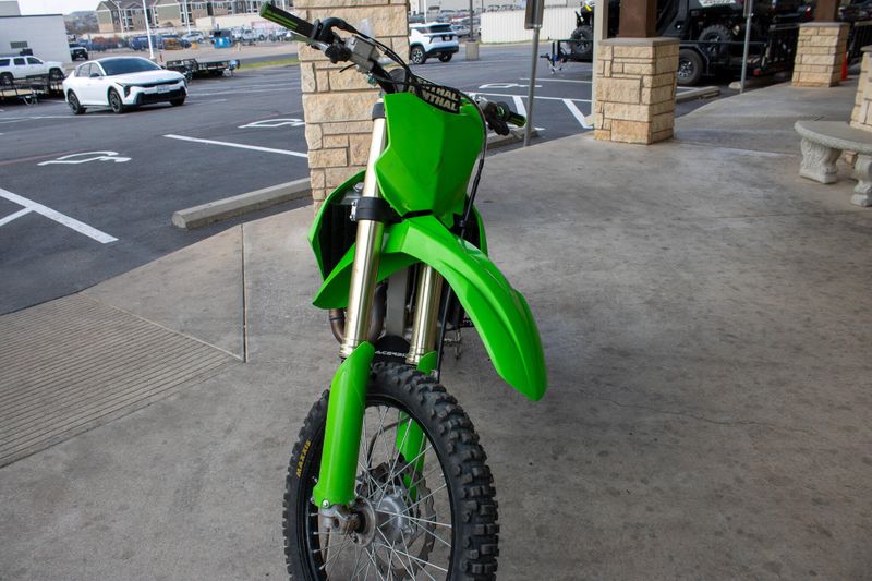 USED 2022 KAWASAKI KX 450 Image 2