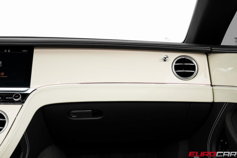 Used 2023 Bentley Continental GT V8 *FRONT SEAT COMFORT SPEC * TWO-TONE INTERIOR*Image 32