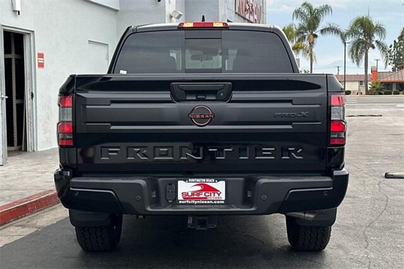 New 2025 Nissan Frontier PRO-XImage 4
