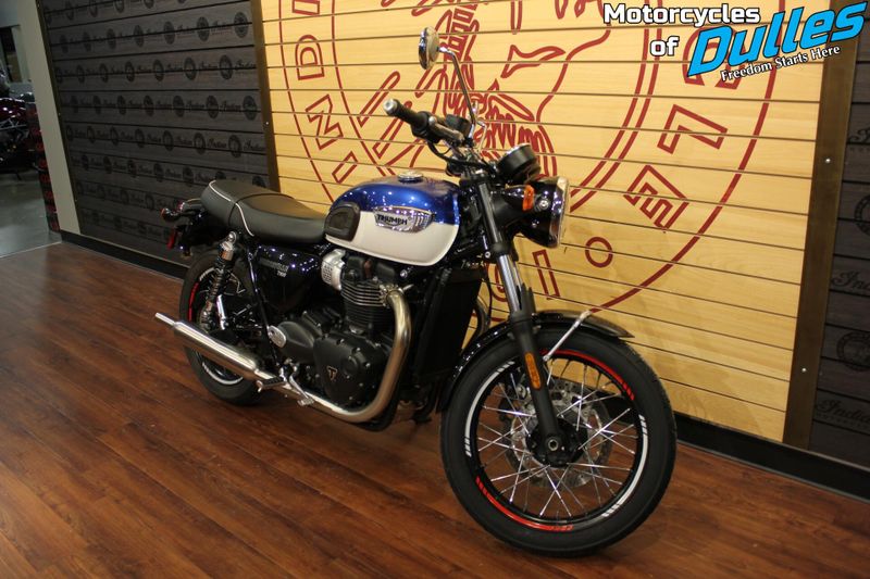 Used 2022 Triumph T100 Image 2
