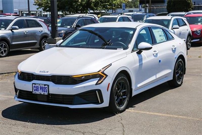 New 2026 Kia K5 LXSImage 12