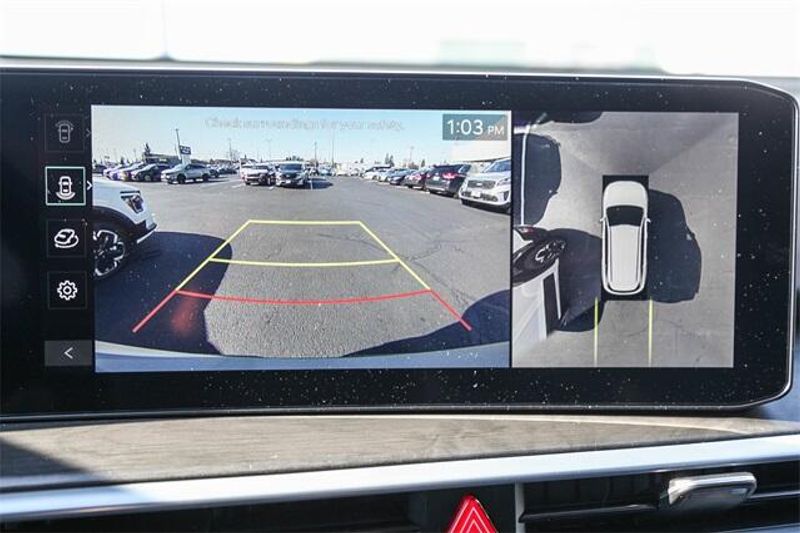 New 2025 Kia Sorento X-Line SXImage 24