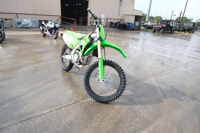 2025 Kawasaki KX450 LIME GREENImage 7