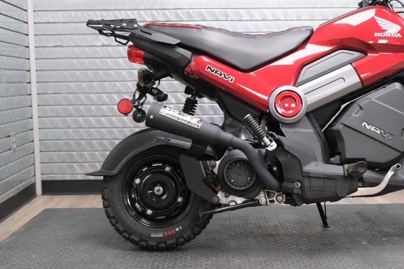 USED 2024 HONDA NAVI Image 16