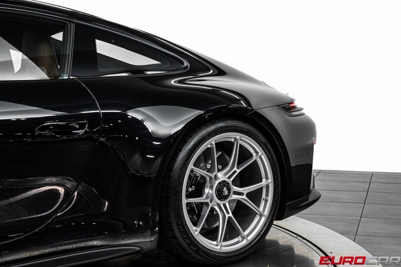 2026 Porsche 911 GT3 Touring *6-SPEED MANUAL * EXCLUSIVE INTERIOR*Image 19