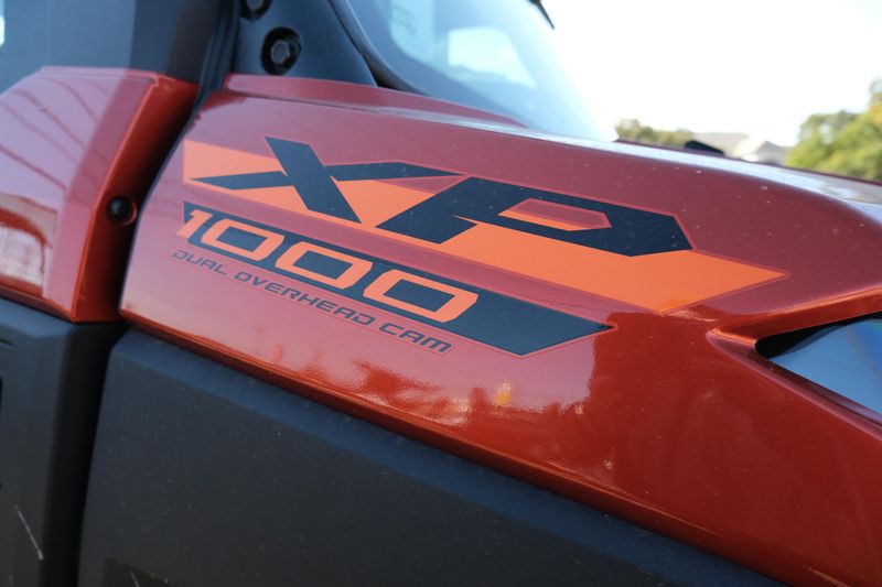 2025 Polaris RANGER CREW XP 1000 NORTHSTAR EDITION ULTIMATE ORANGE RUSTImage 2