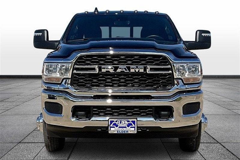 2024 RAM 3500 Tradesman Crew Cab 4x4 8