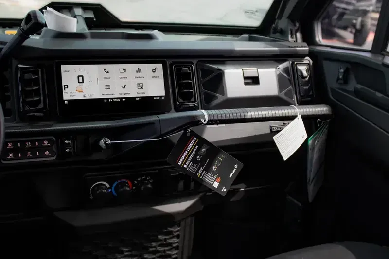 NEW 2026 CAN-AM DEFENDER MAX LONE STAR CAB HD11 Image 22