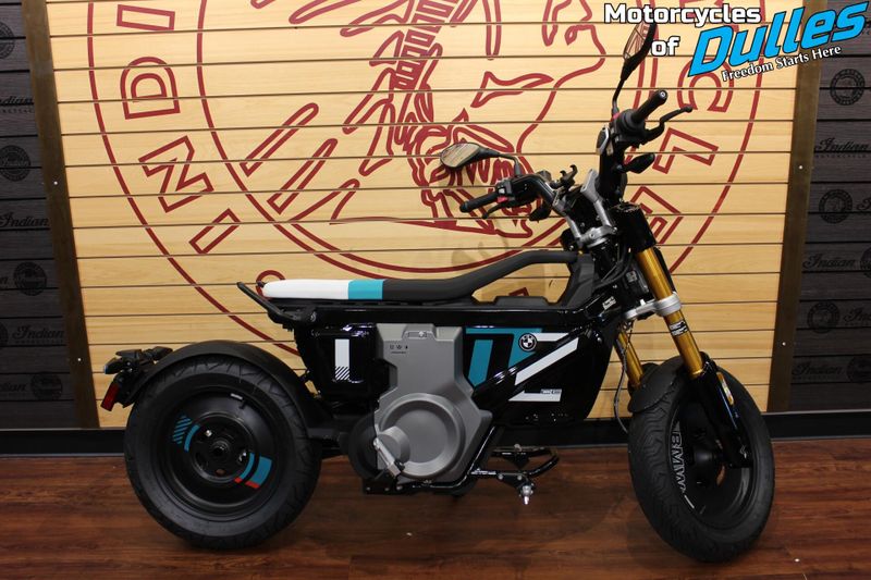 New 2024 BMW CE02 Image 1
