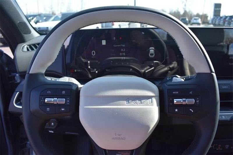 2025 Kia K4 GT-LineImage 26
