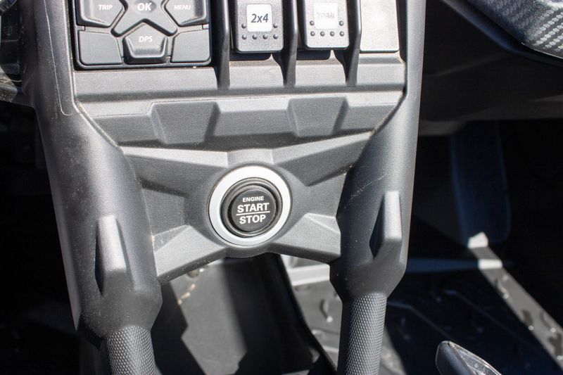 NEW 2026 CAN-AM MAVERICK X3 MAX RS TURBO Image 28