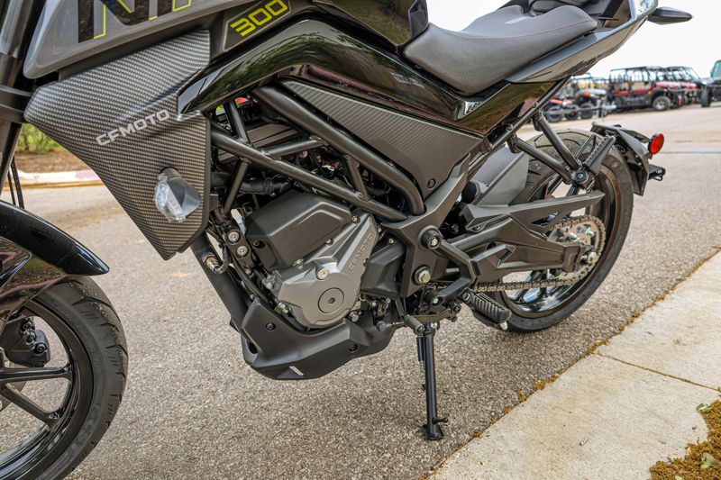 NEW 2026 CFMOTO 300NK Image 11