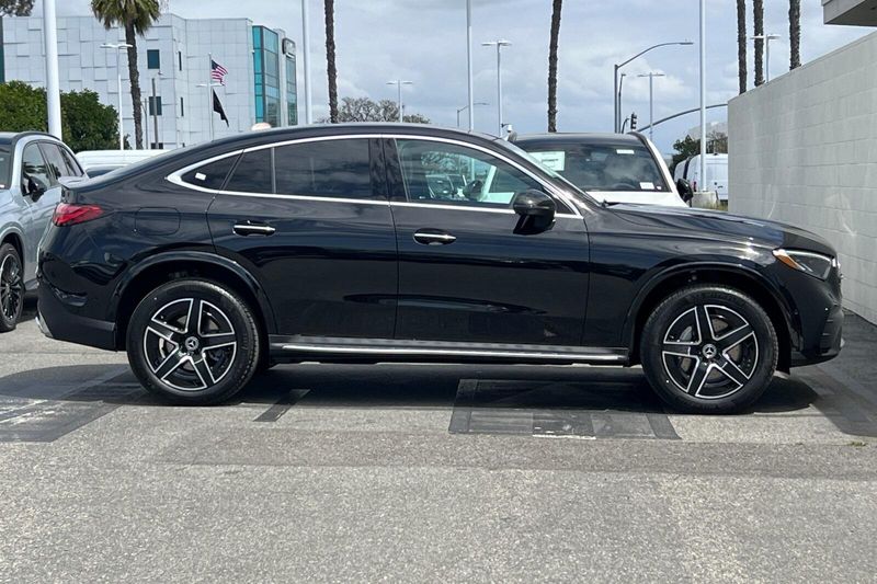 2025 Mercedes-Benz GLC-Class GLCGLC 300 CoupeImage 4