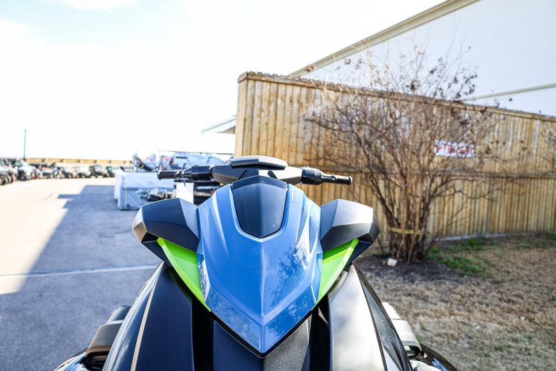 2025 YAMAHA VX CRUISER HO W AUDIO  DEEPWATER BLUE  in a DEEPWATER BLUE exterior color. Family PowerSports (877) 886-1997 familypowersports.com 