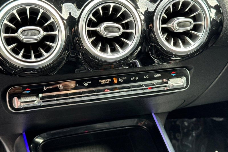 Used 2021 Mercedes-Benz GLA GLA250Image 23