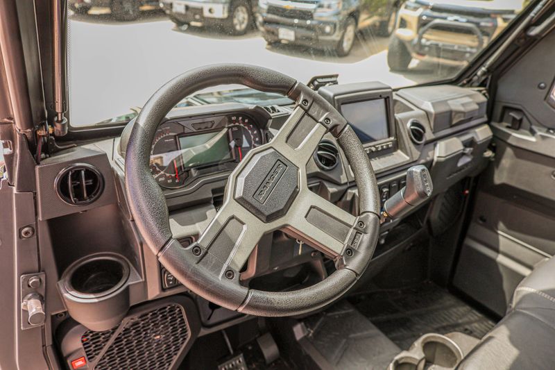 USED 2025 POLARIS RANGER CREW XP 1000 NORTHSTAR TEXAS EDITION Image 23