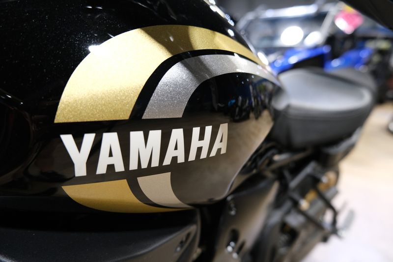 2024 Yamaha XSR700 RAVENImage 12