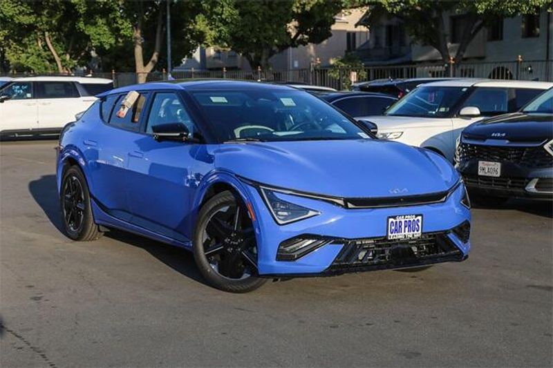 2025 Kia EV6 GT-LineImage 2