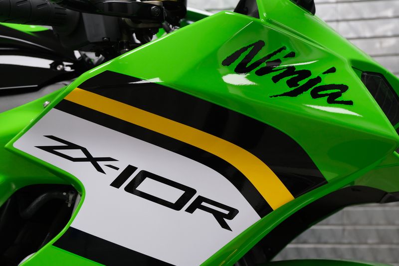NEW 2025 KAWASAKI NINJA ZX10R KRT EDITION Image 13
