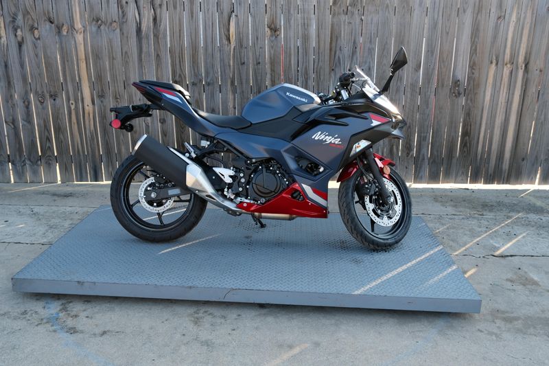 NEW 2026 KAWASAKI NINJA 500 ABS Image 2