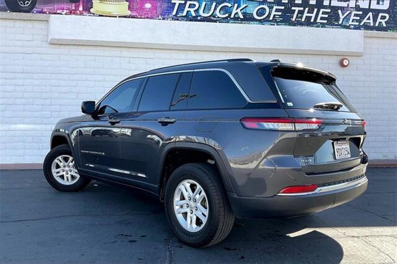 2023 Jeep Grand Cherokee LaredoImage 5
