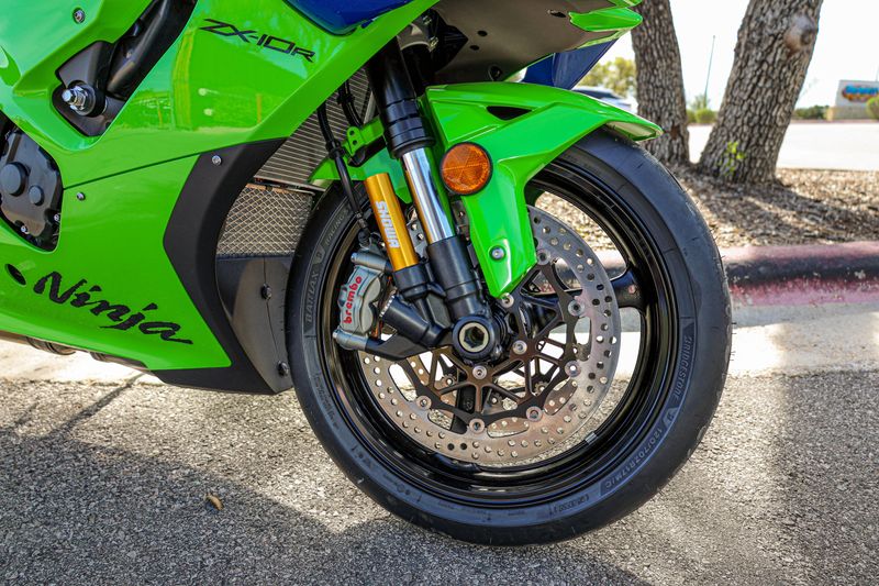 NEW 2026 KAWASAKI NINJA ZX10R ABS Image 4