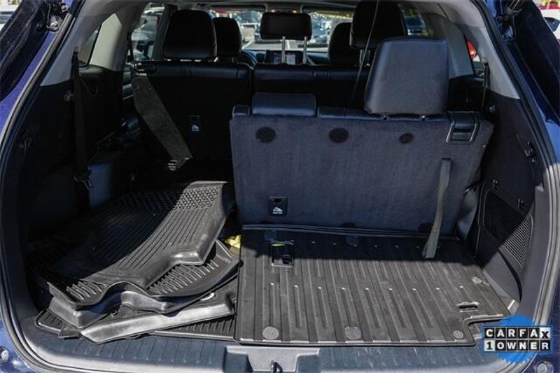 Used 2022 Toyota Highlander XLEImage 25