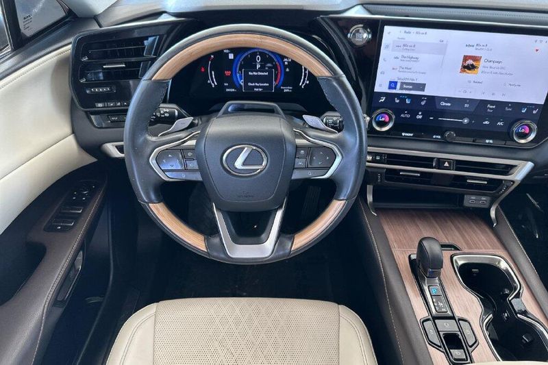 Used 2024 Lexus RX 350 Premium PlusImage 13