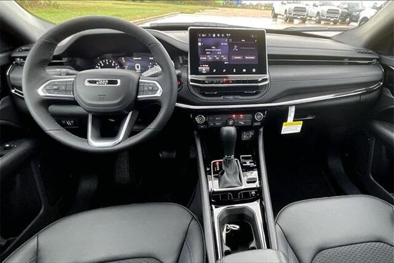 2025 Jeep Compass Latitude 4x4Image 6