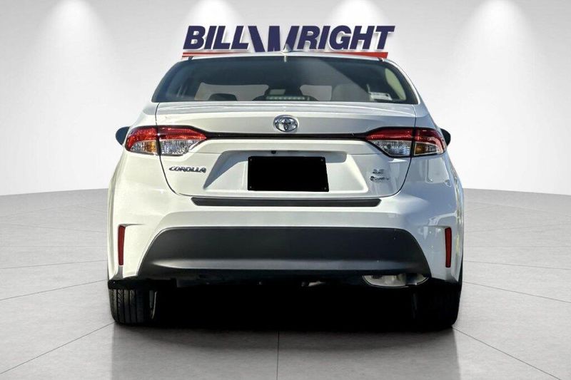 New 2027 Toyota Corolla Hybrid LEImage 4