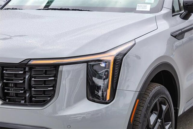 New 2025 Kia Sorento X-Line EXImage 13
