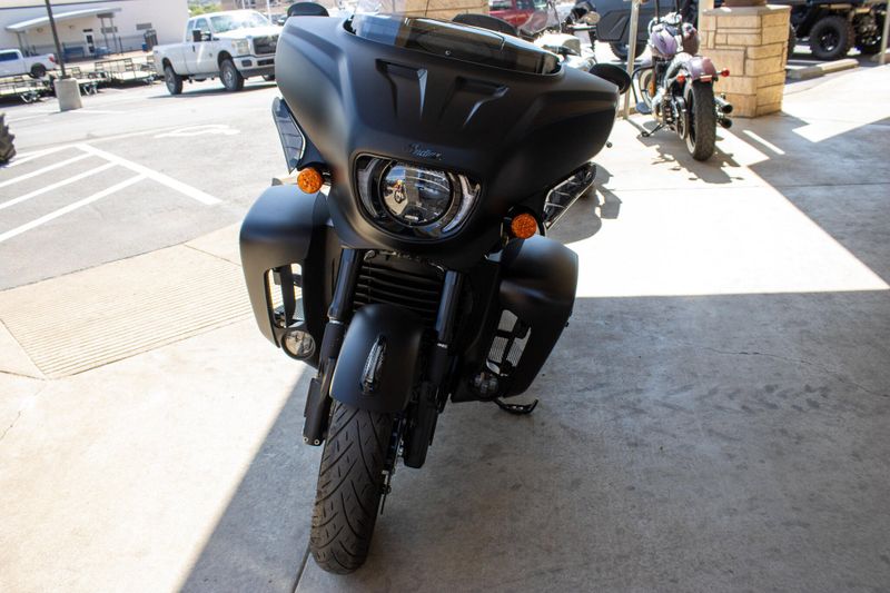 USED 2025 INDIAN MOTORCYCLE ROADMASTER POWER PLUS  DARK HORSE Image 4