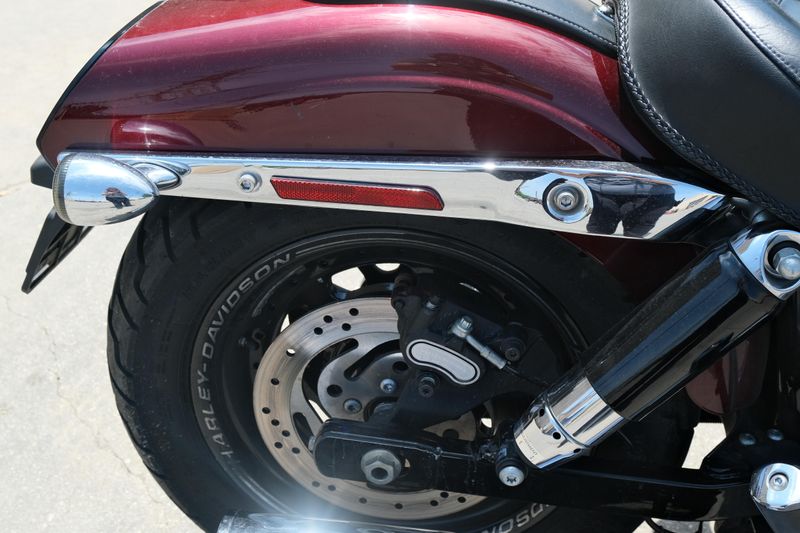 Used 2015 HARLEY DYNA FAT BOB MAROON Image 13
