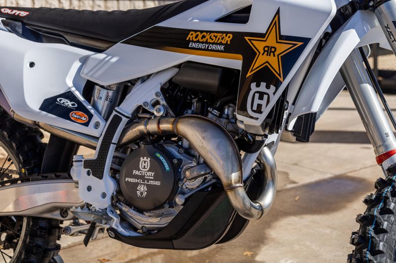 2025 HUSQVARNA FC 450 FACTORY EDITION Image 3