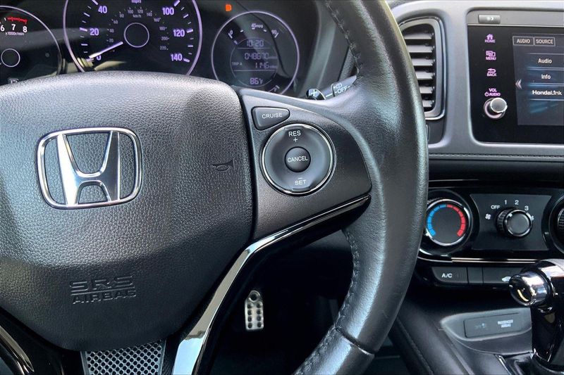 2019 Honda HR-V Sport photo 18