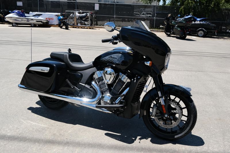 NEW 2025 INDIAN MOTORCYCLE CHIEFTAIN POWERPLUS Image 1