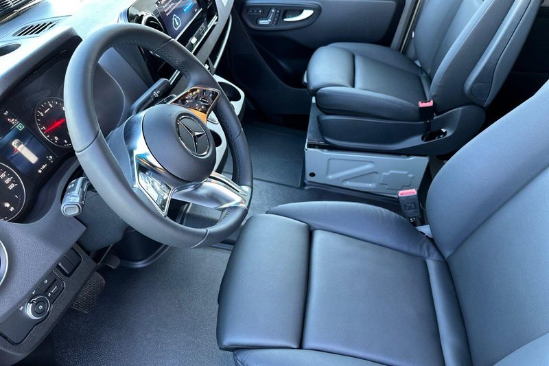 New 2026 Mercedes-Benz Sprinter 2500 Crew 144 WBImage 7