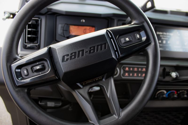 NEW 2026 CAN-AM DEFENDER LIMITED CAB HD11 Image 26