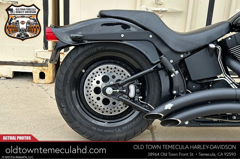 2001 Harley-Davidson FXSTB   in a VIVID BLACK exterior color. BMW Motorcycles of Temecula – Southern California (951) 506-6903 bmwmotorcyclesoftemecula.com 