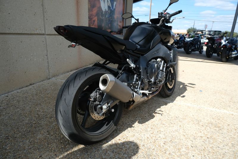 2023 Yamaha MT10 BLACKImage 12