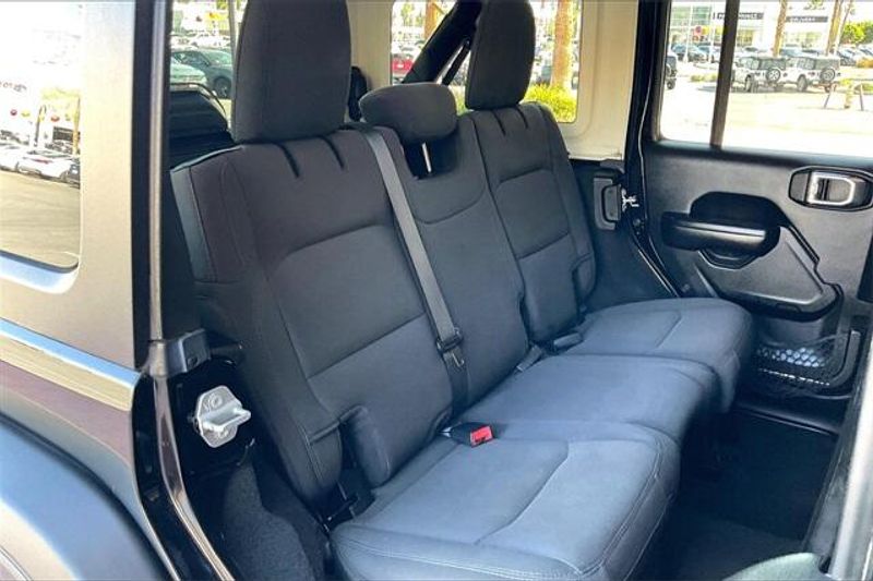2021 Jeep Wrangler Unlimited Sport SImage 26